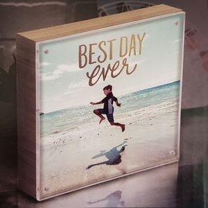 Memory Keepers Photo Lights 8 x 8in Acrylic Frame NWT